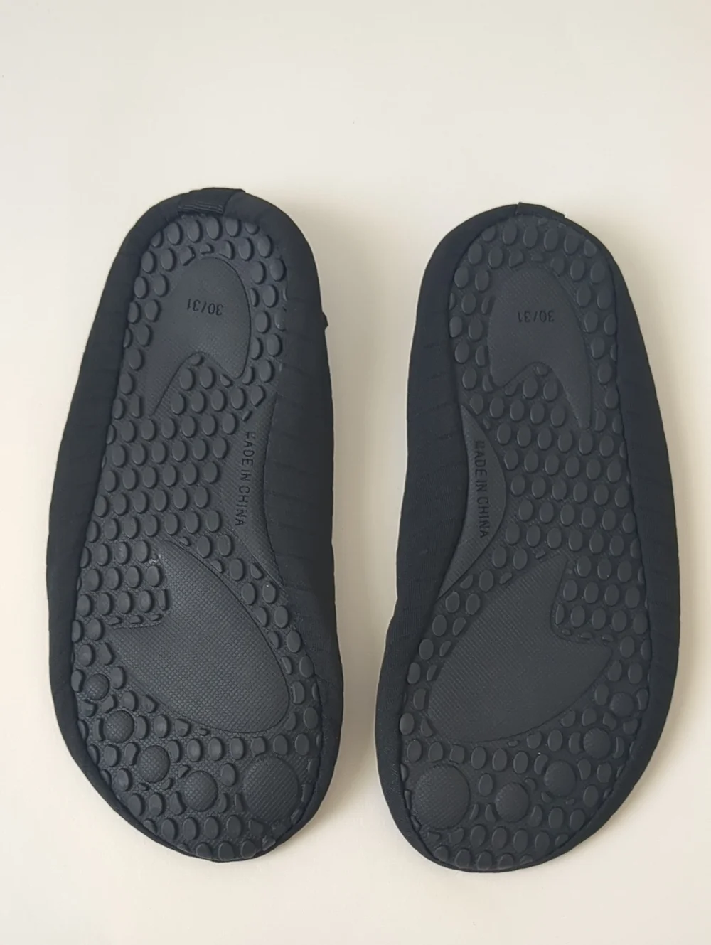 Kids Water Shoes Quick-Dry Barefoot Aqua Socks for Beach & Swim (Size Kids 12-13
